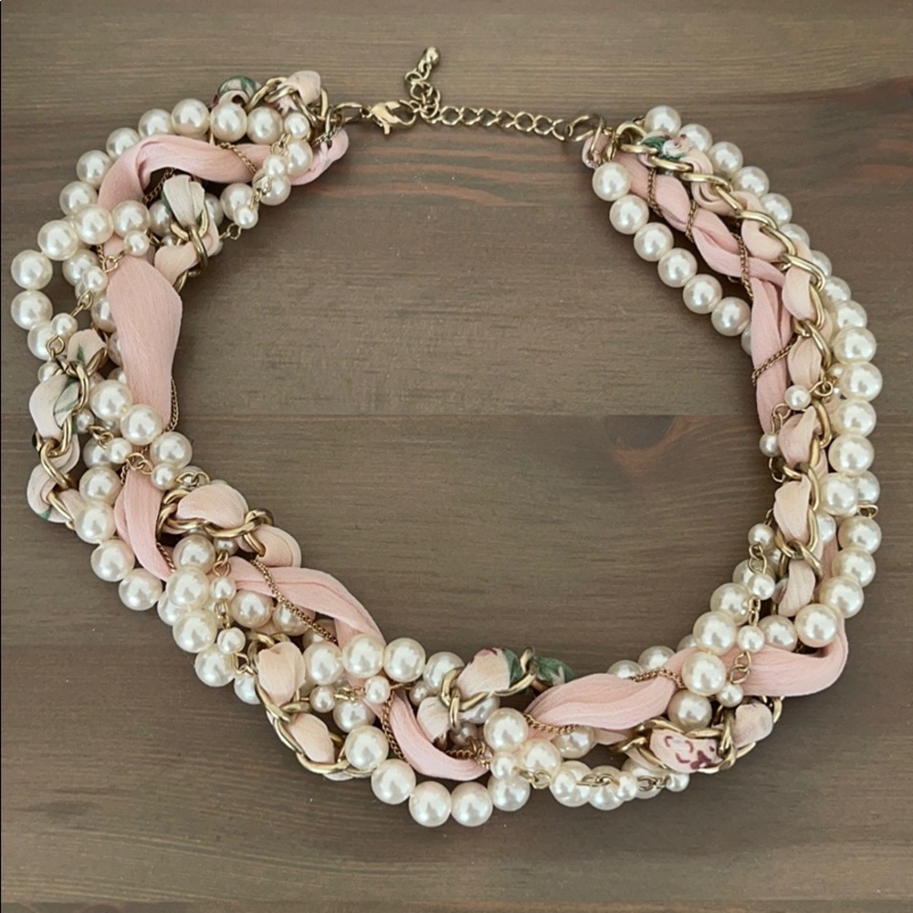 Choker pearl gold chain pink ribbon